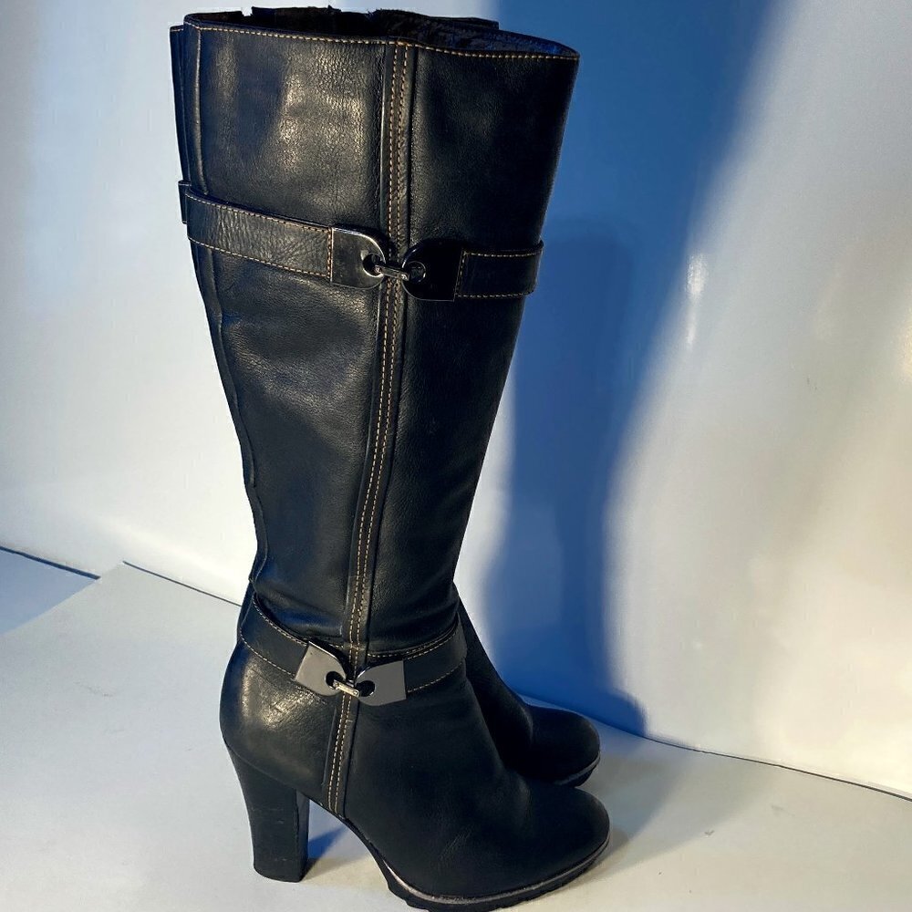 Sofft SZ 6 Black leather knee high boots with buckles & stitching details